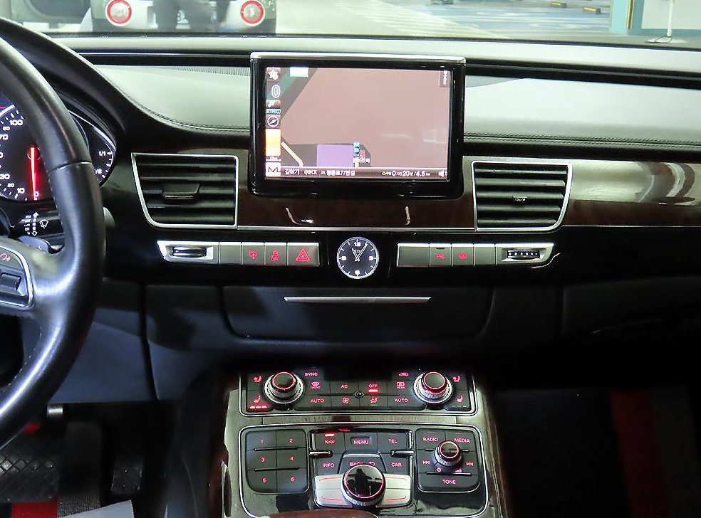 아우디 A8 4.2 FSI 콰트로 사진 11