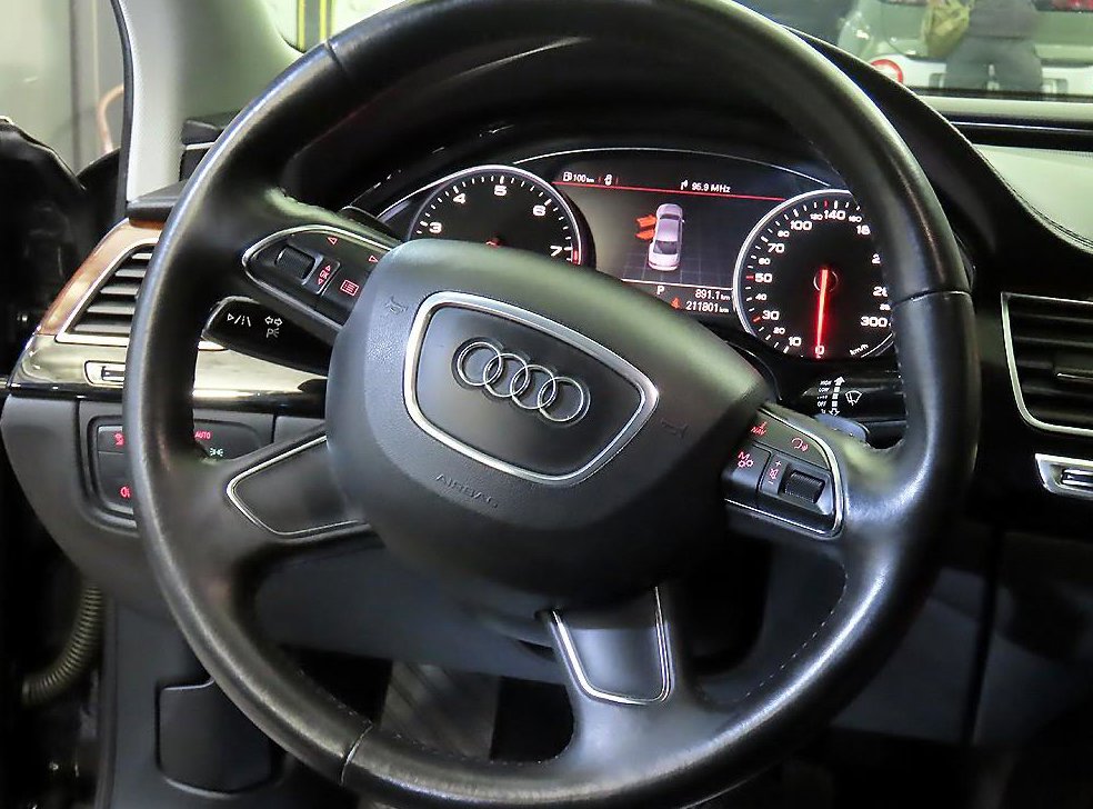 아우디 A8 4.2 FSI 콰트로 사진 8