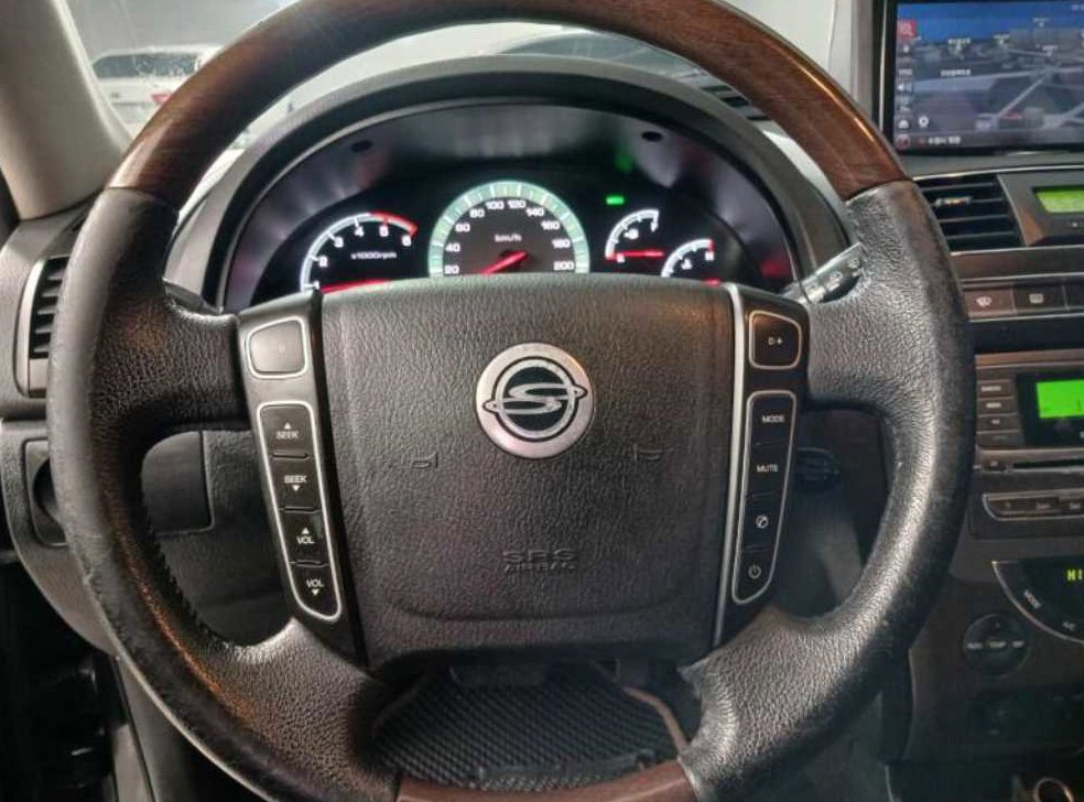 KG모빌리티(쌍용)  렉스턴 2.0  4WD RX7 사진 11
