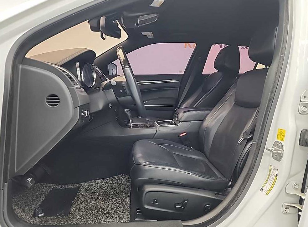 크라이슬러 300C 3.0 디젤 사진 11