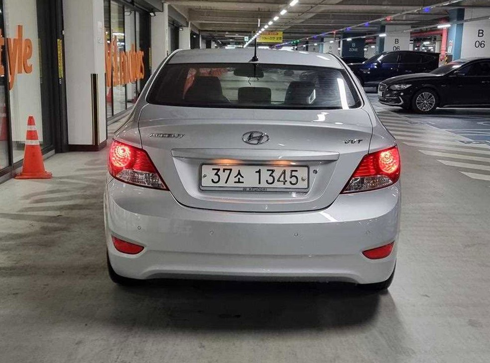 현대 엑센트 1.4VVT 럭셔리 사진 5
