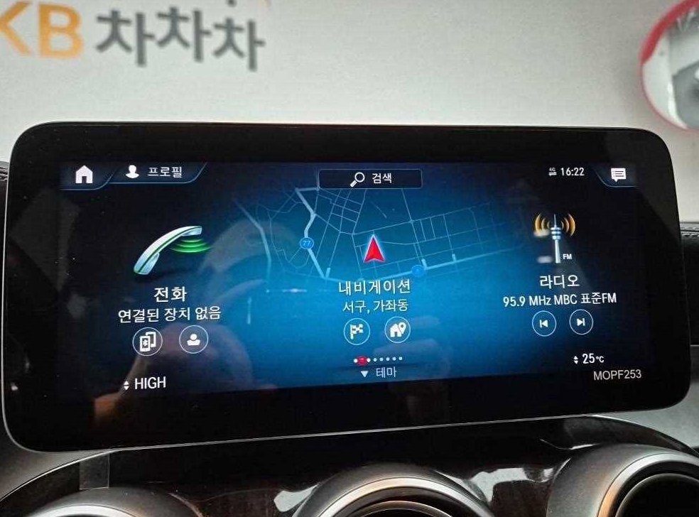 벤츠 GLC 클래스 GLC 300 4MATIC 사진 14