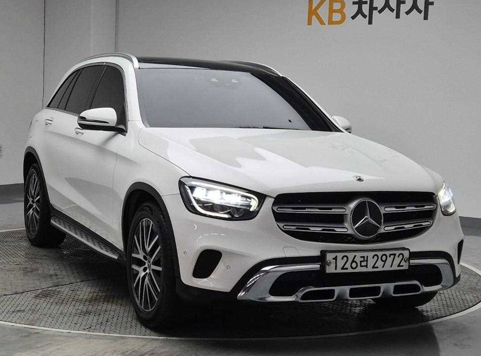 벤츠 GLC 클래스 GLC 300 4MATIC 사진 4