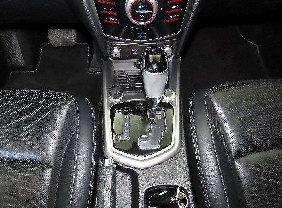 KG모빌리티(쌍용)  티볼리 디젤 2WD 1.6 LX 사진 12