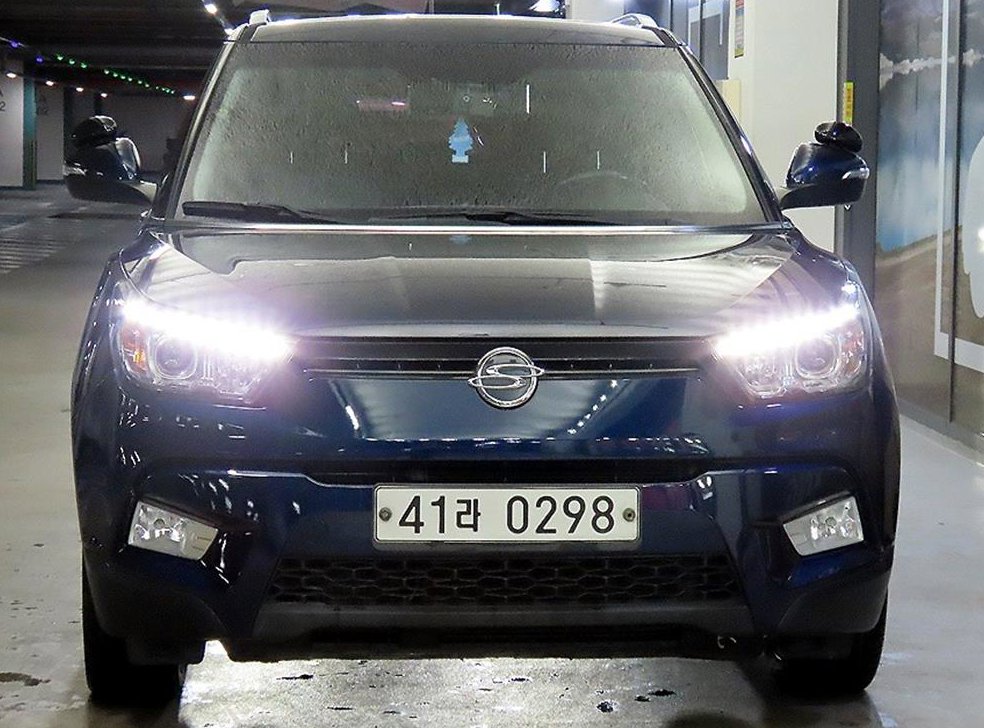 KG모빌리티(쌍용)  티볼리 디젤 2WD 1.6 LX 사진 2