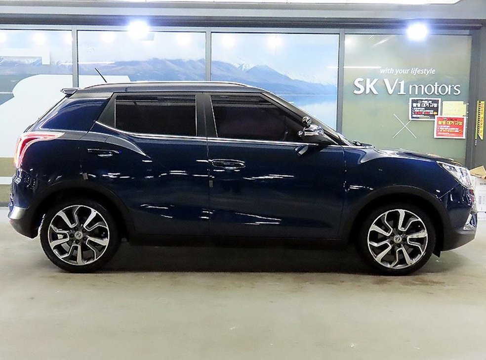 KG모빌리티(쌍용)  티볼리 디젤 2WD 1.6 LX 사진 3