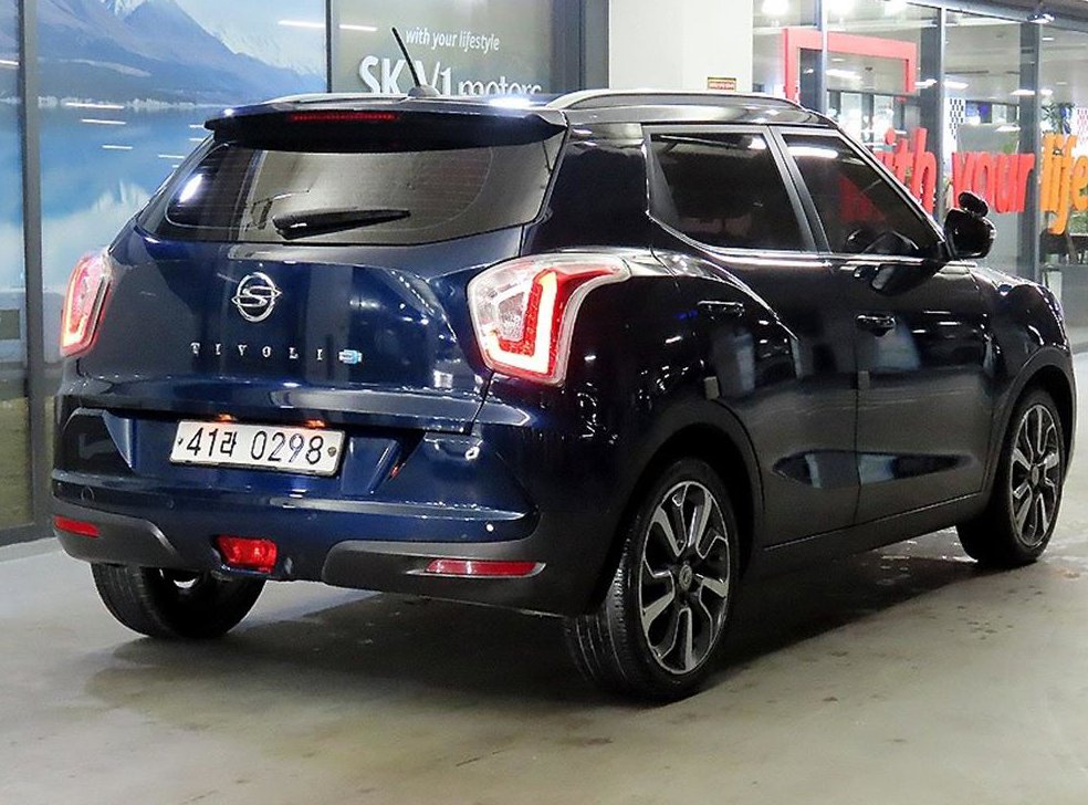 KG모빌리티(쌍용)  티볼리 디젤 2WD 1.6 LX 사진 4