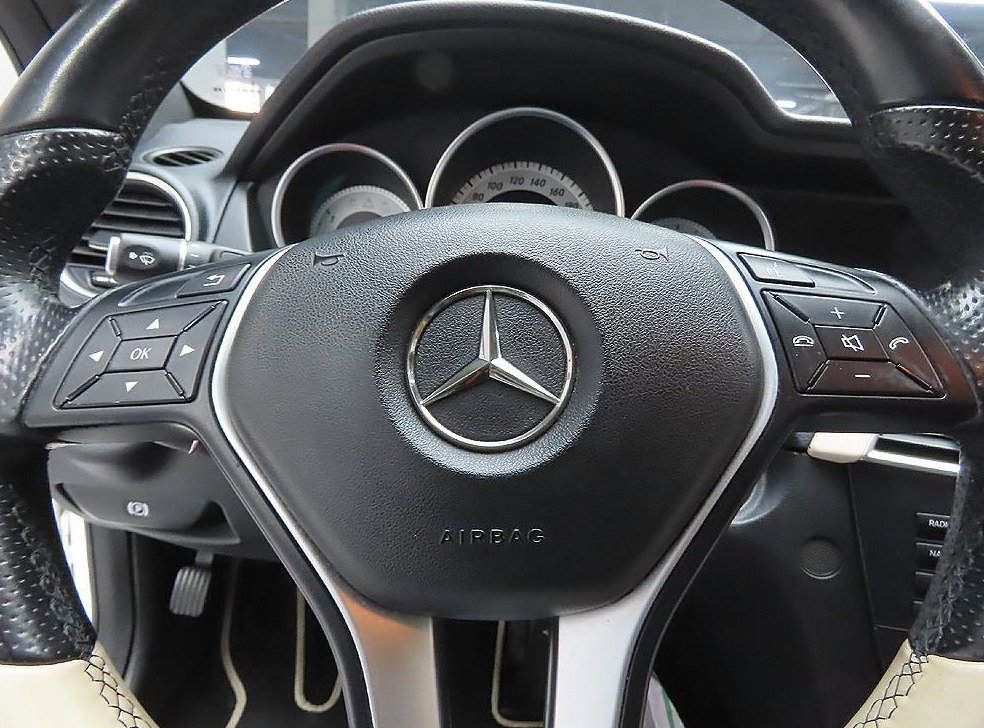 벤츠 C 클래스 C220 CDI 쿠페 사진 14