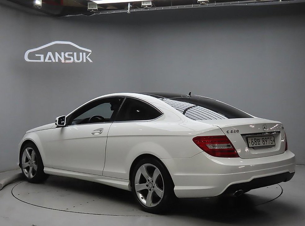 벤츠 C 클래스 C220 CDI 쿠페 사진 3