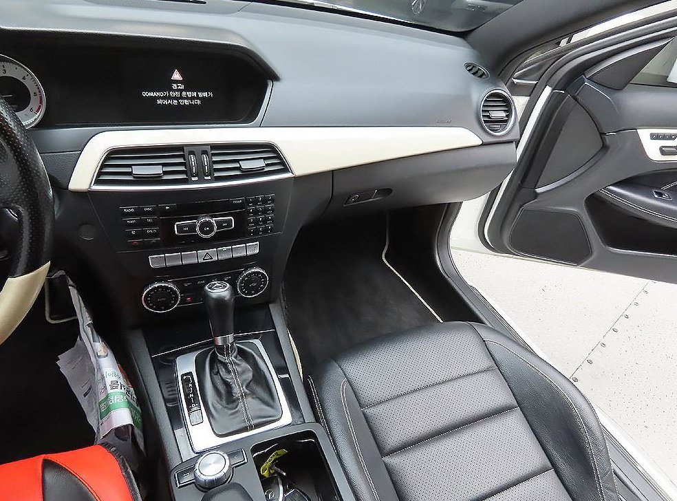 벤츠 C 클래스 C220 CDI 쿠페 사진 7