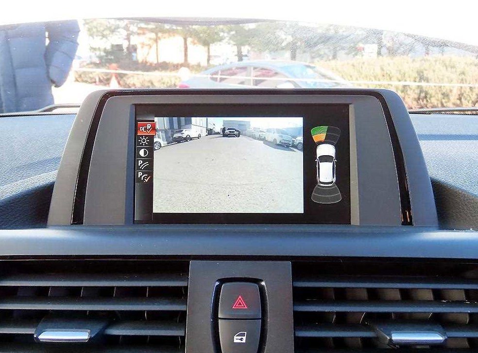 BMW 1시리즈 118d 스포츠 사진 13