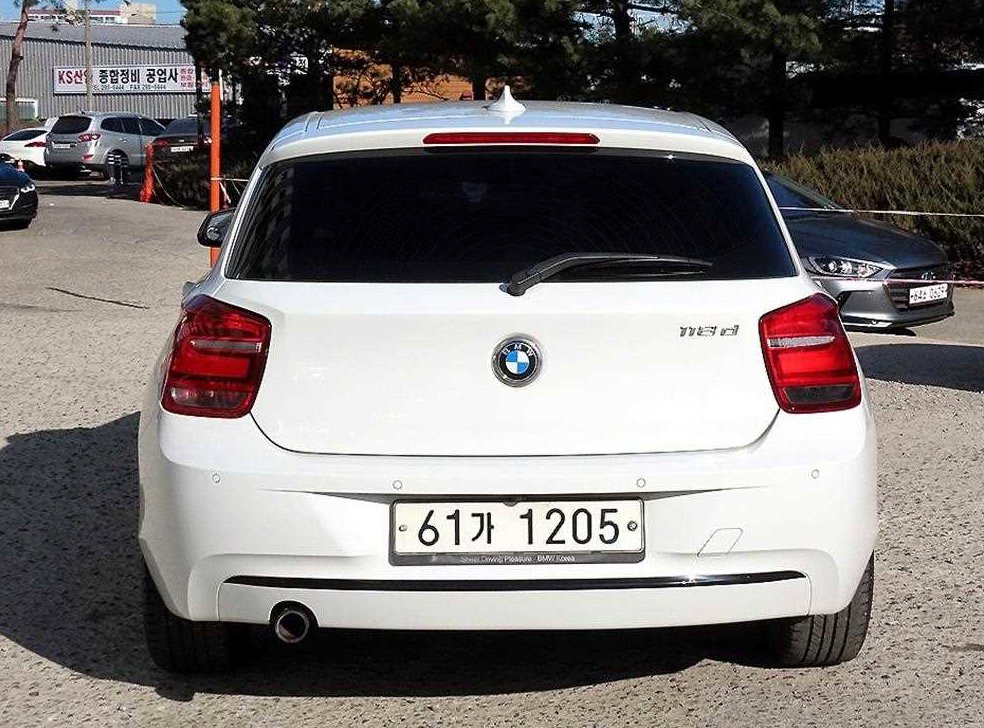 BMW 1시리즈 118d 스포츠 사진 4