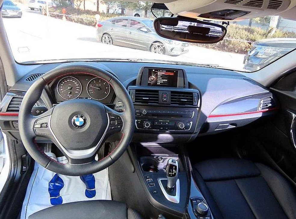 BMW 1시리즈 118d 스포츠 사진 7