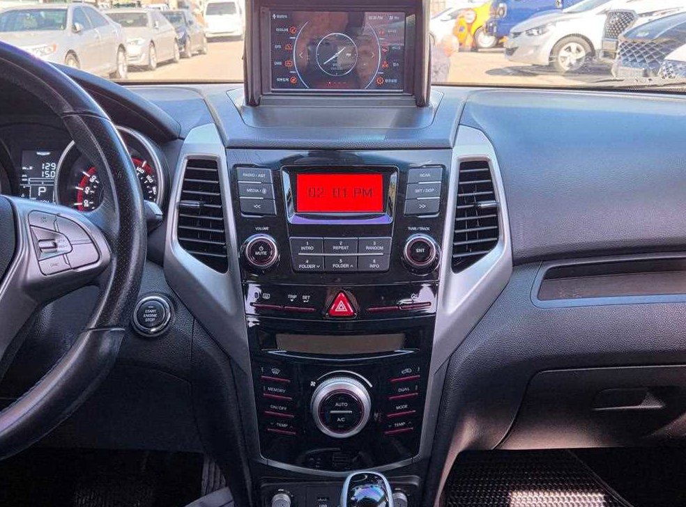 KG모빌리티(쌍용)  티볼리 가솔린 2WD 1.6 VX 사진 15