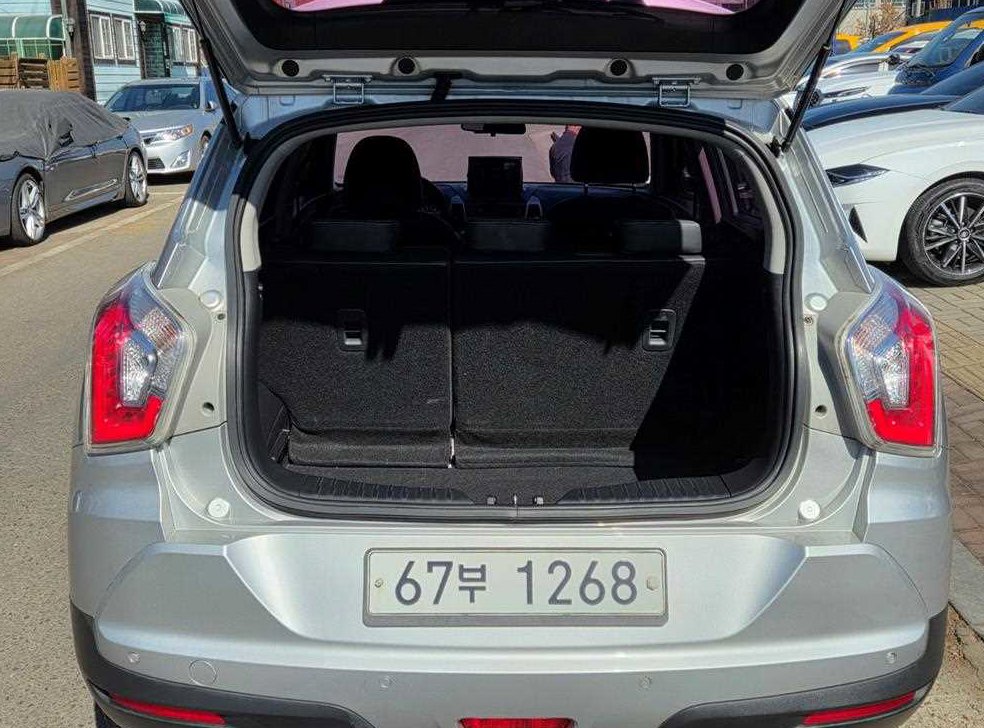 KG모빌리티(쌍용)  티볼리 가솔린 2WD 1.6 VX 사진 19