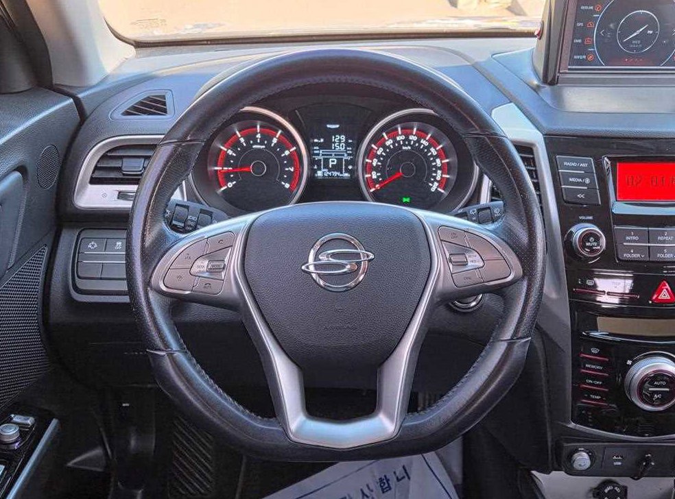 KG모빌리티(쌍용)  티볼리 가솔린 2WD 1.6 VX 사진 8