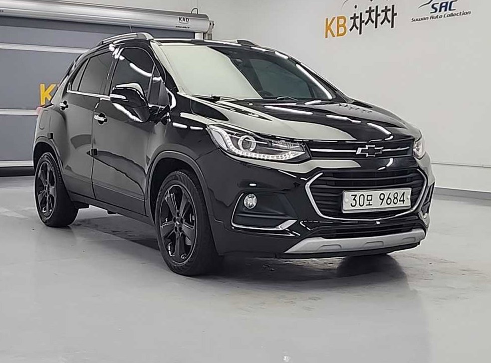 쉐보레 트랙스 가솔린 1.4 퍼펙트 블랙 사진 4