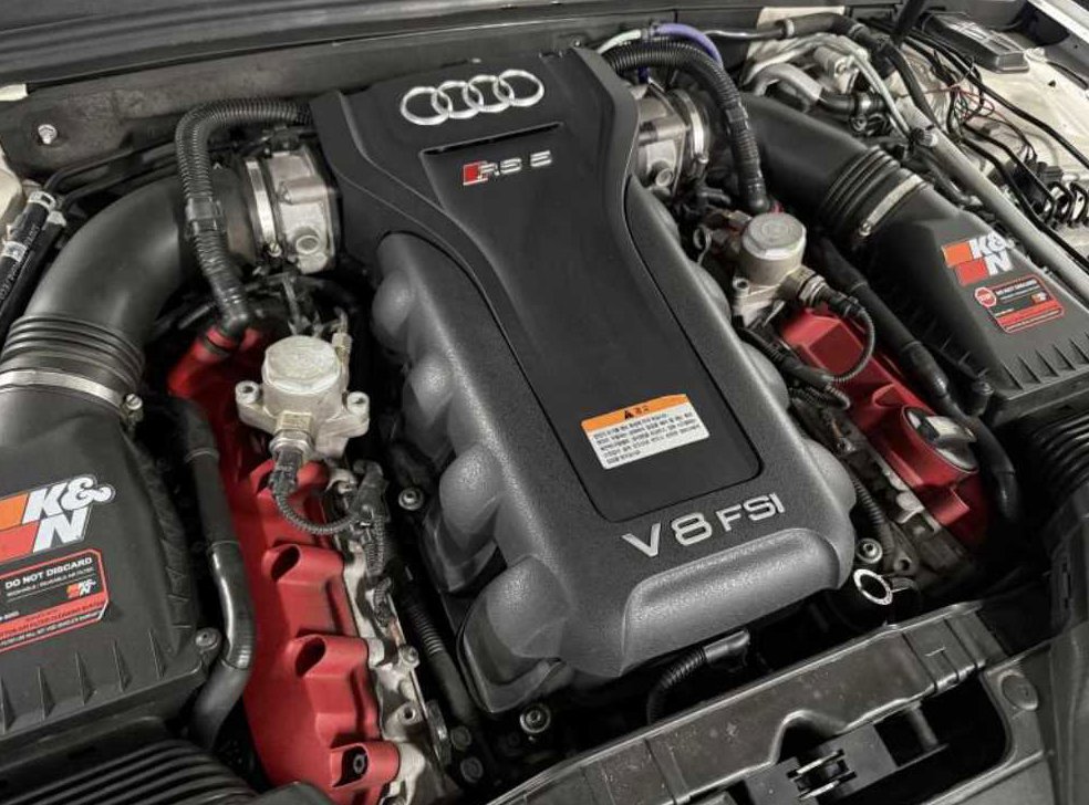 아우디 RS5 4.2 FSI 콰트로 사진 5