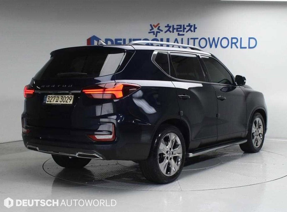 KG모빌리티(쌍용)  렉스턴 디젤 2.2 4WD 프레스티지 사진 2