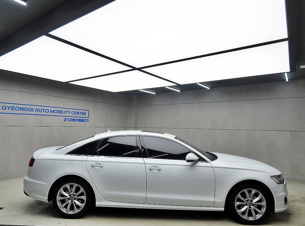 아우디 A6 35 TDI 콰트로 사진 2