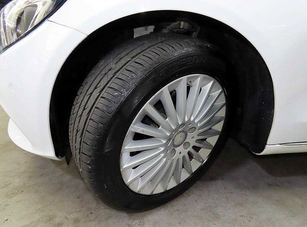 벤츠 C 클래스 C220 블루텍 익스클루시브 사진 20
