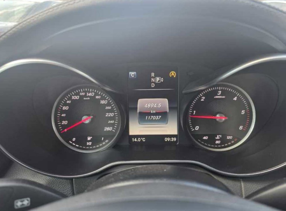 벤츠 C 클래스 C220 블루텍 익스클루시브 사진 9