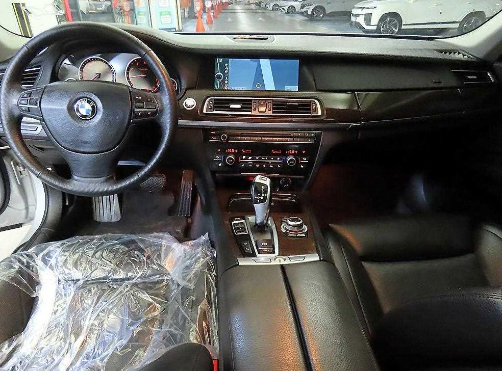 BMW 7시리즈 740 사진 10