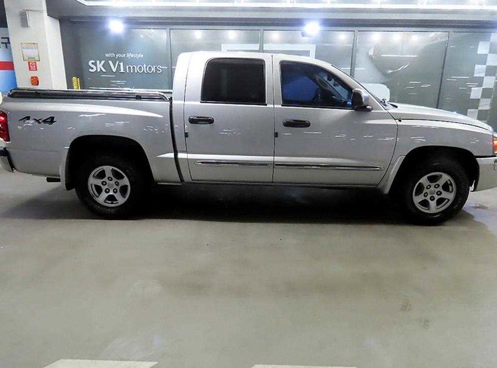 다찌 다코타 QUAD CAB 4X4 사진 3