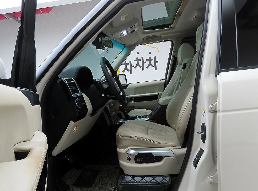 랜드로버 레인지로버 V8 5.0 SUPERCHARGED 사진 13