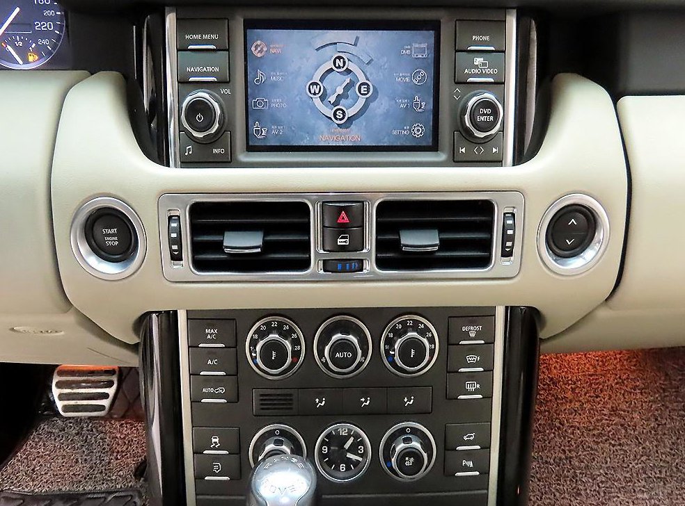랜드로버 레인지로버 V8 5.0 SUPERCHARGED 사진 16