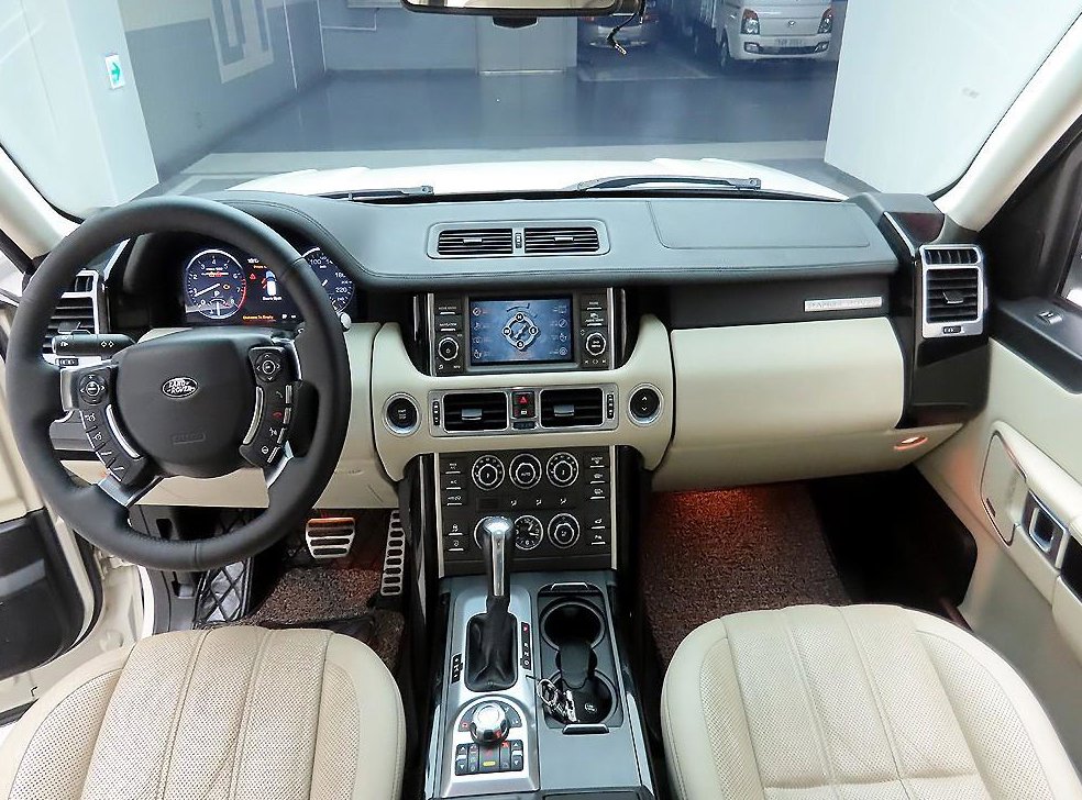 랜드로버 레인지로버 V8 5.0 SUPERCHARGED 사진 8