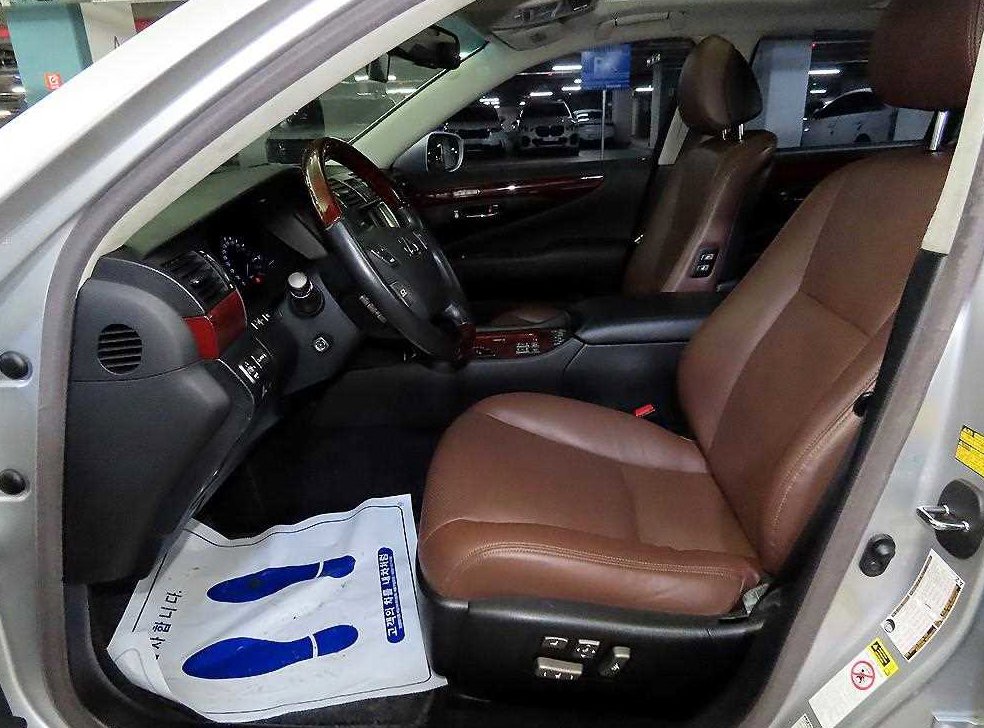 렉서스 LS AWD 사진 6