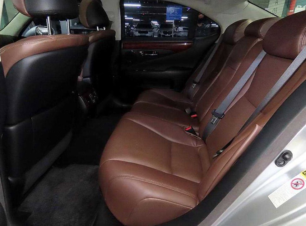 렉서스 LS AWD 사진 7