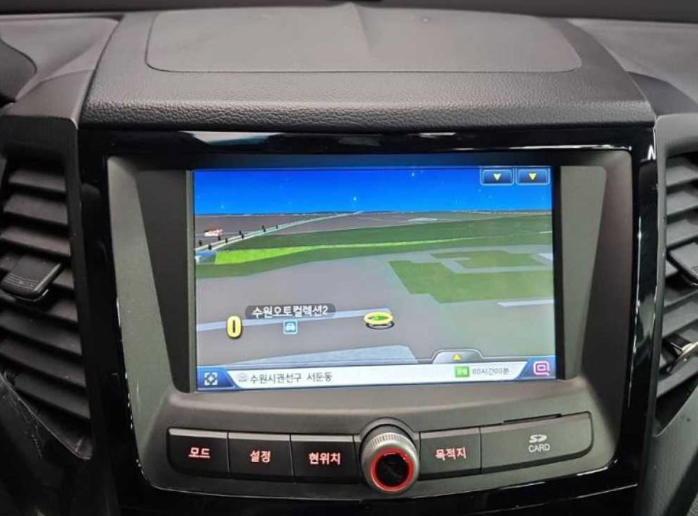 KG모빌리티(쌍용)  티볼리 2WD 디젤 1.6 IX 사진 10