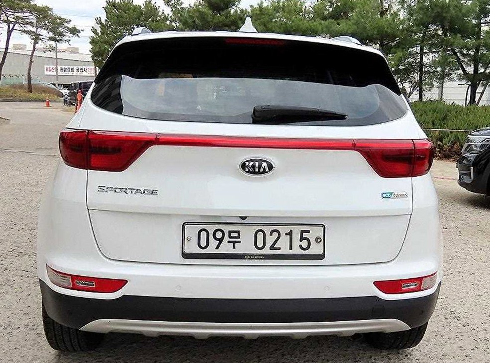 기아 스포티지 디젤 2.0 2WD 프레스티지 사진 4
