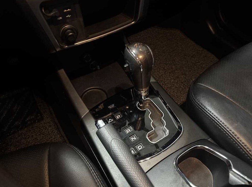 KG모빌리티(쌍용)  코란도 2WD 2.2 RX 사진 16