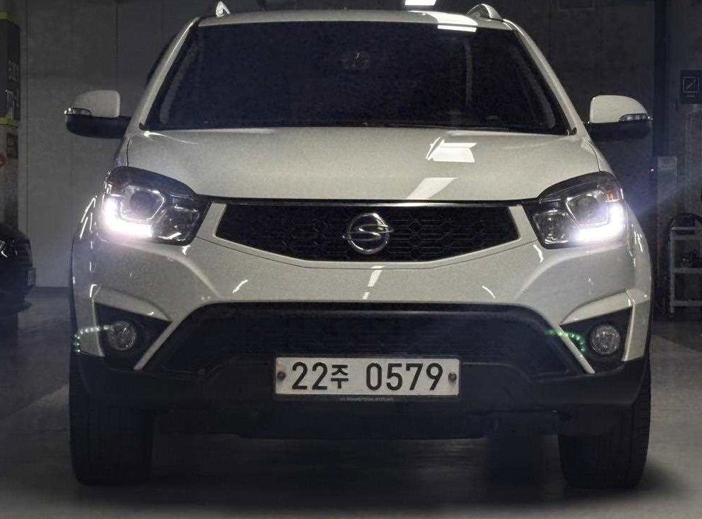 KG모빌리티(쌍용)  코란도 2WD 2.2 RX 사진 2