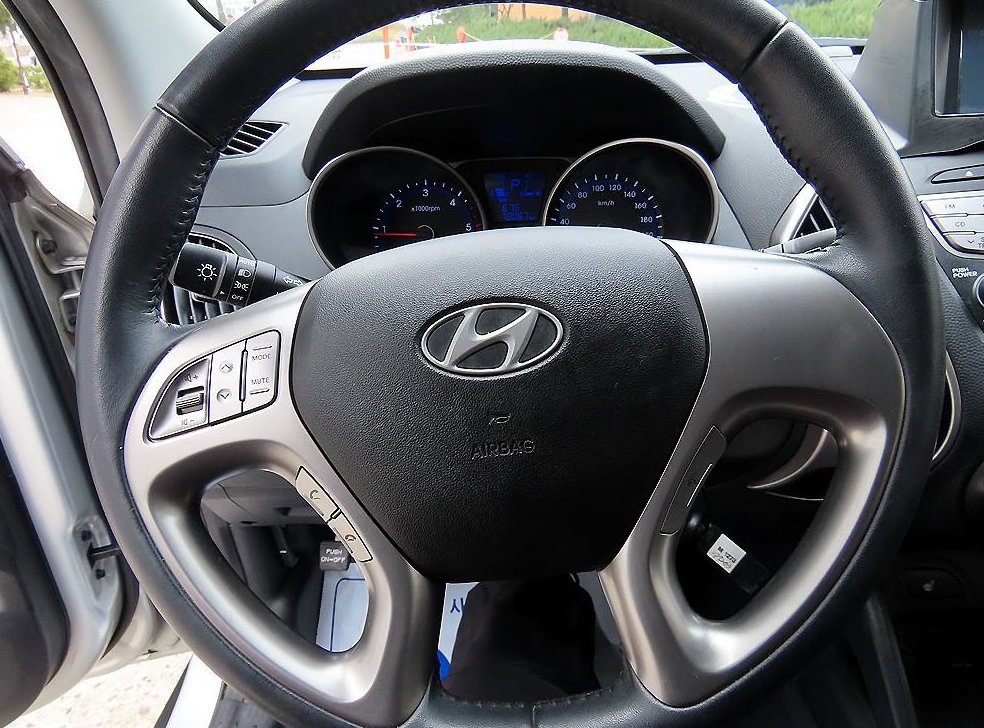 현대 투싼 2WD VGT LX20 사진 8