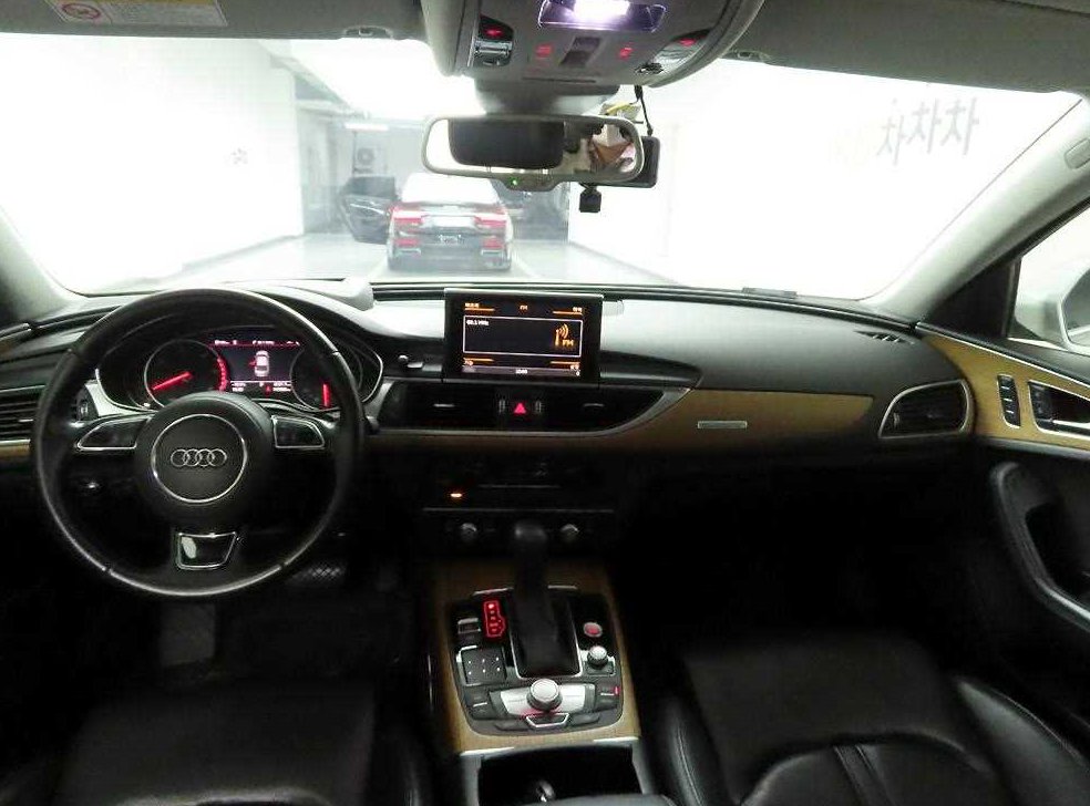 아우디 A6 50 TDI 콰트로 사진 6
