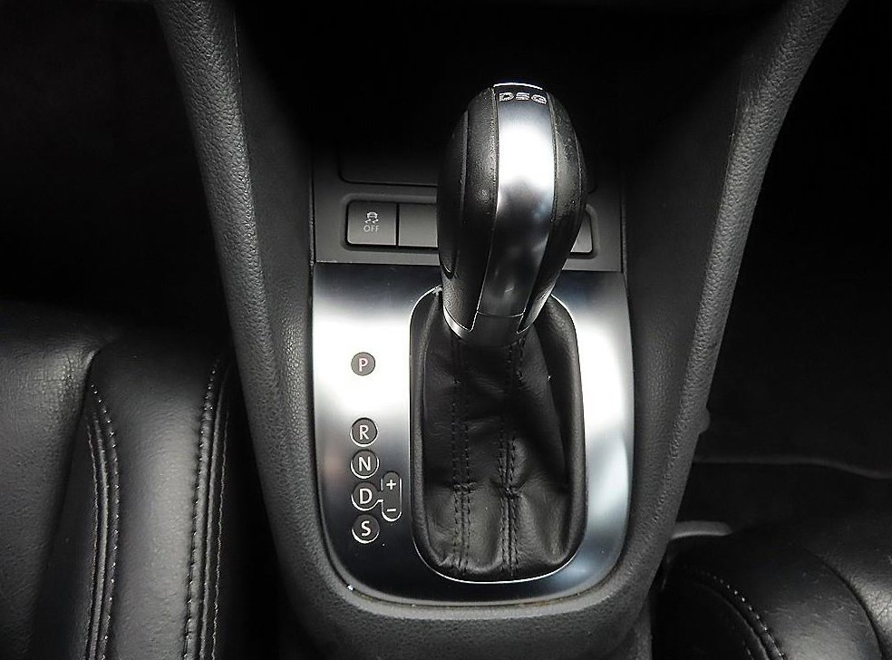 폭스바겐 골프 2.0 TDI 사진 10