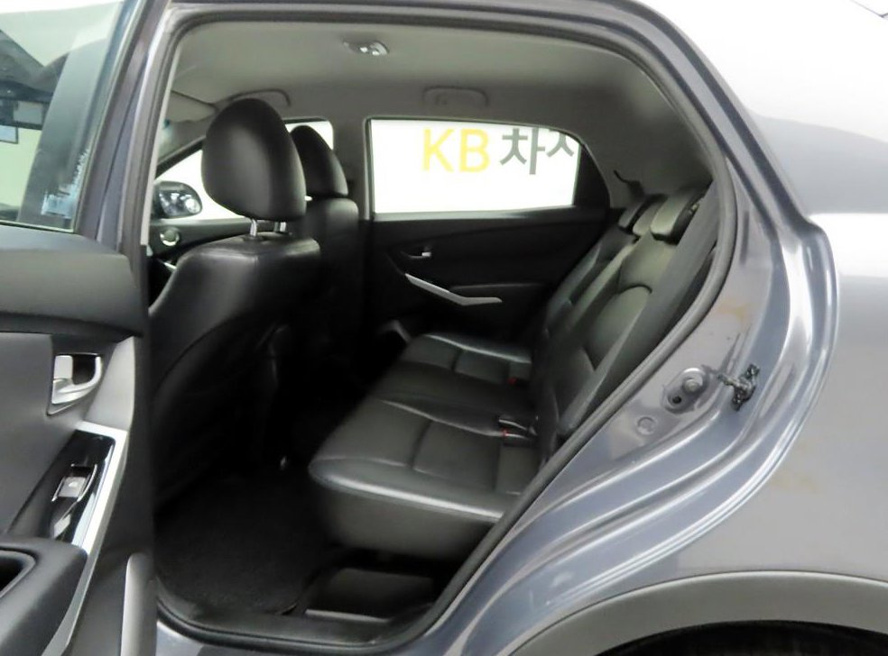 KG모빌리티(쌍용)  코란도 4WD 2.0 RX 사진 14