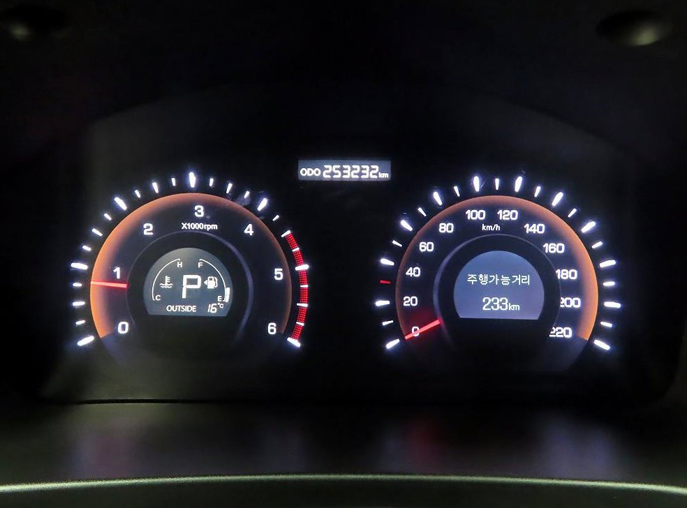 KG모빌리티(쌍용)  코란도 4WD 2.0 RX 사진 6