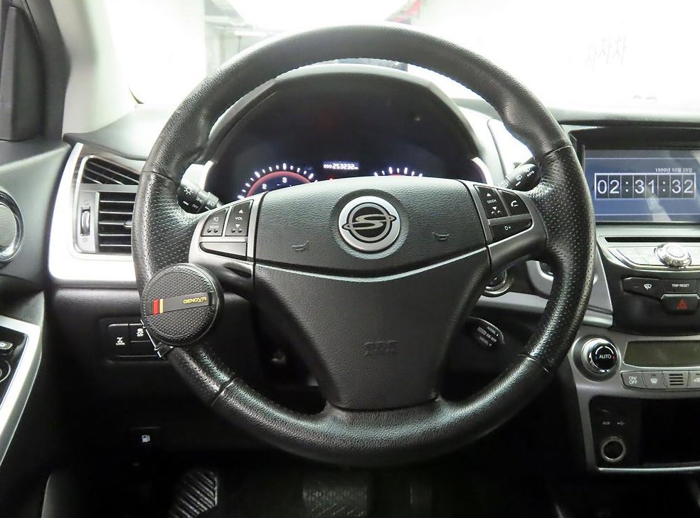 KG모빌리티(쌍용)  코란도 4WD 2.0 RX 사진 8