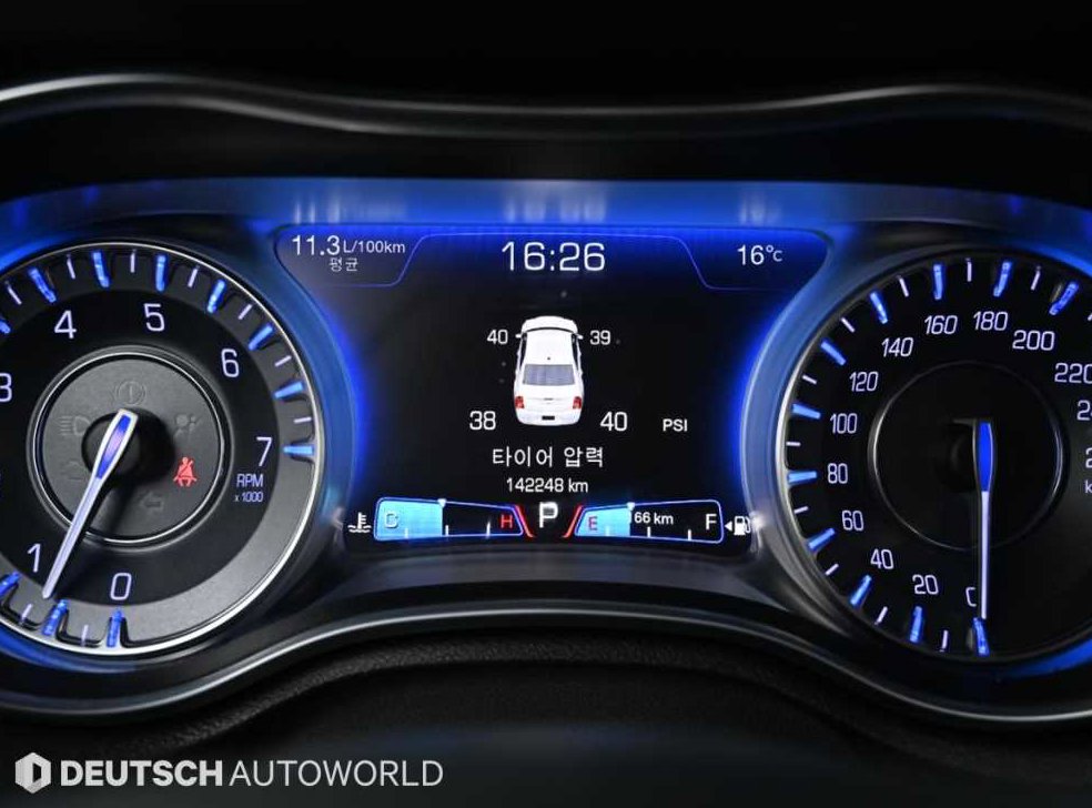 크라이슬러 300C 3.6 사진 8