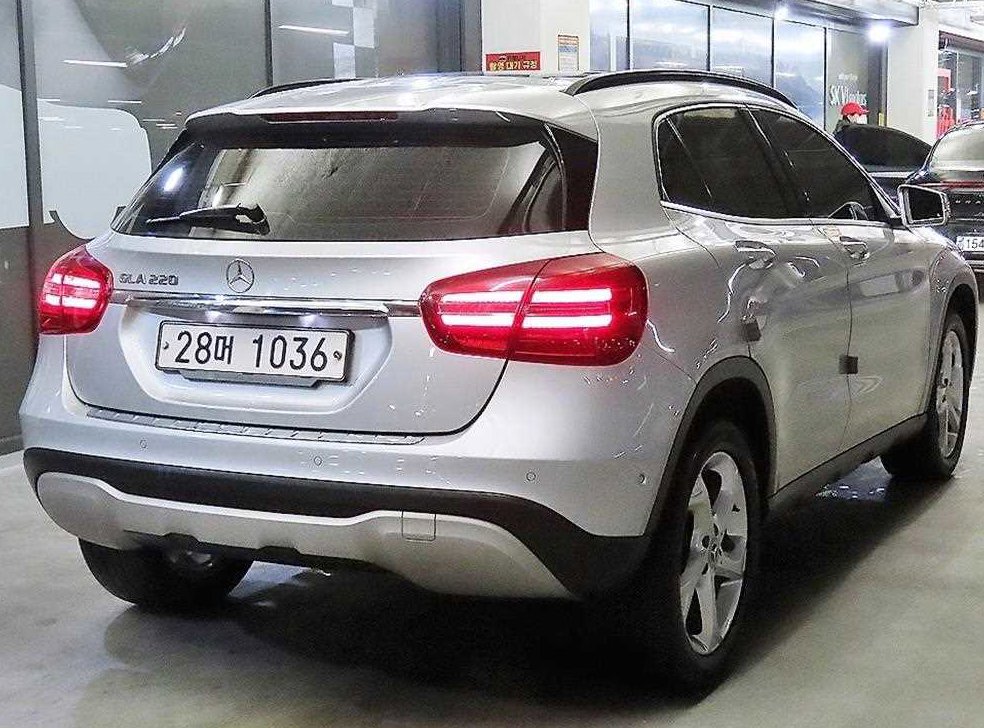 벤츠 GLA 클래스 GLA220 사진 4