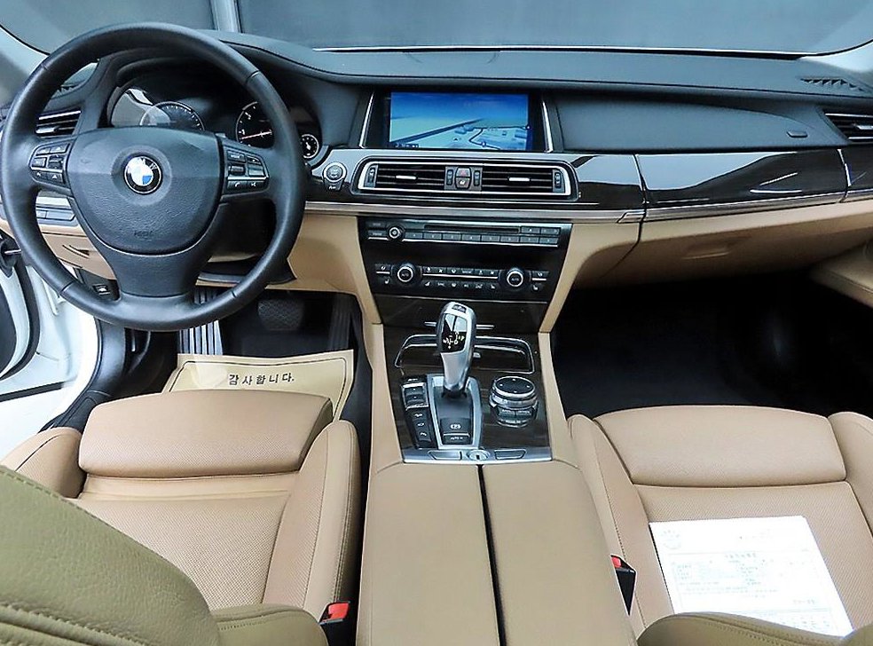 BMW 7시리즈 740 사진 7