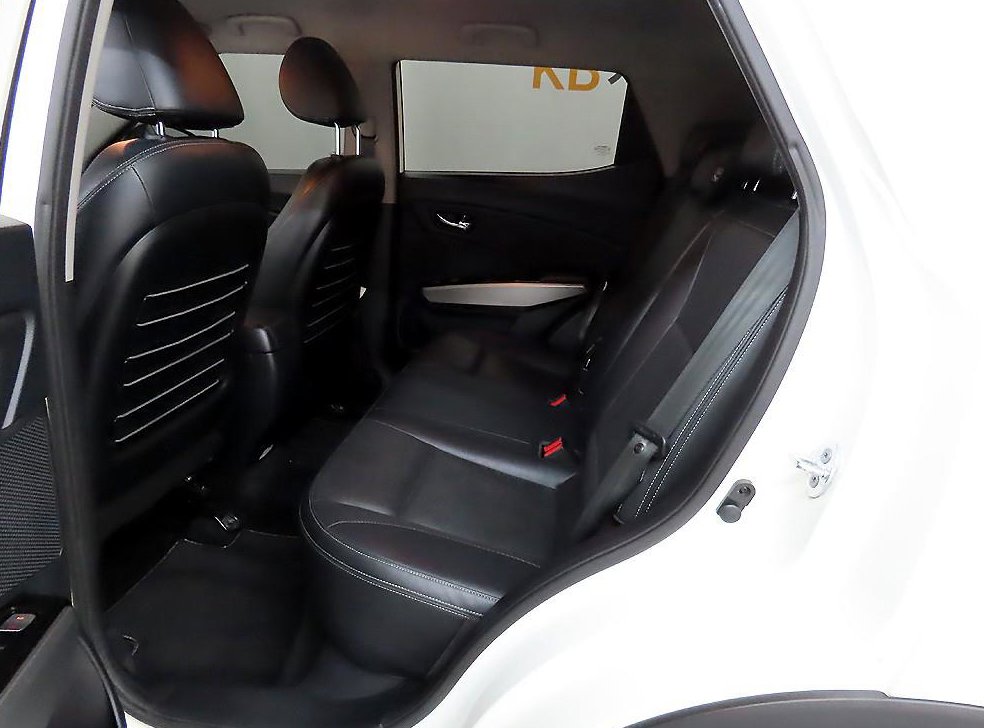 KG모빌리티(쌍용)  티볼리 디젤 2WD 1.6 LX 사진 6