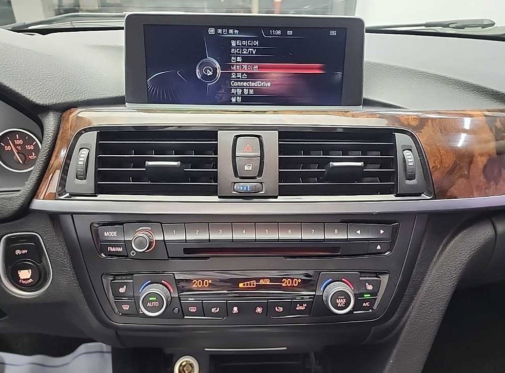 BMW 3시리즈 320d 사진 10