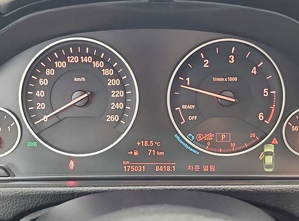 BMW 3시리즈 320d 사진 6