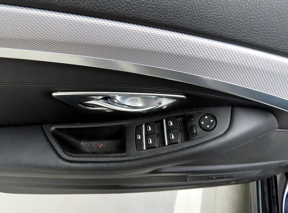 BMW 5시리즈 530d xDrive 사진 11